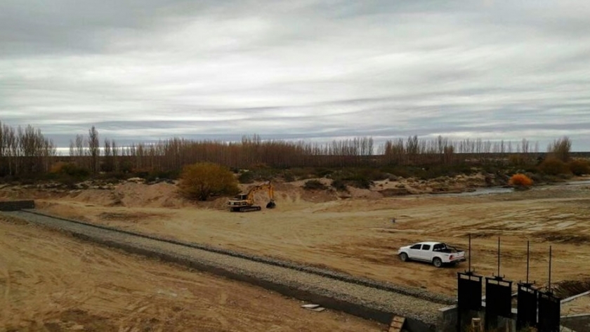 Se inauguró una obra de riego en la provincia de Neuquén