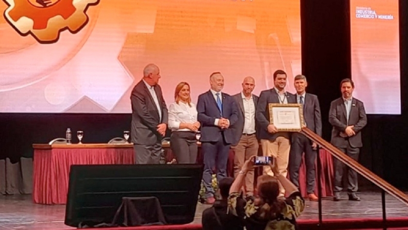 Un importante empresa de agromáquinas fue distinguida en los “Premios Día de la Industria”