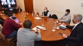 Arcioni mantuvo una videoconferencia con Mario Cafiero y acordaron potenciar el asociativismo como motor económico en Chubut