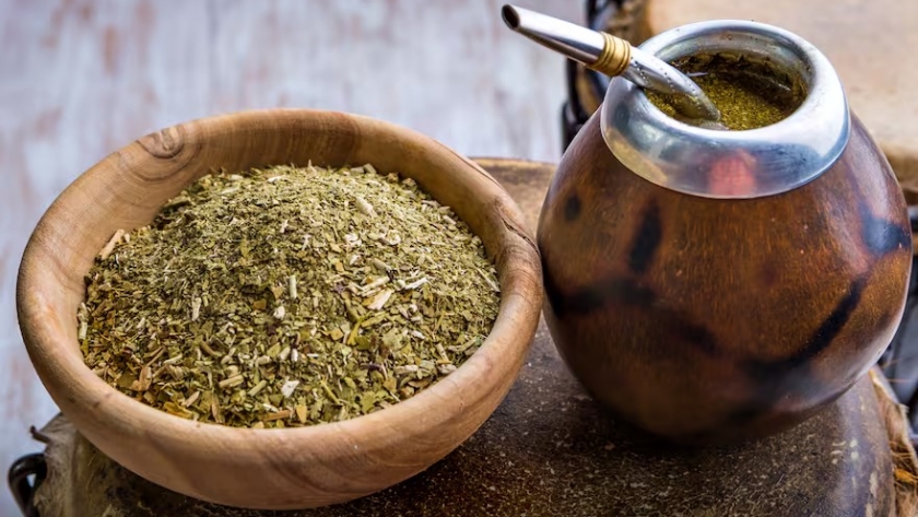 Paraguay desafía a Argentina en el mercado de yerba mate: la nueva competencia internacional