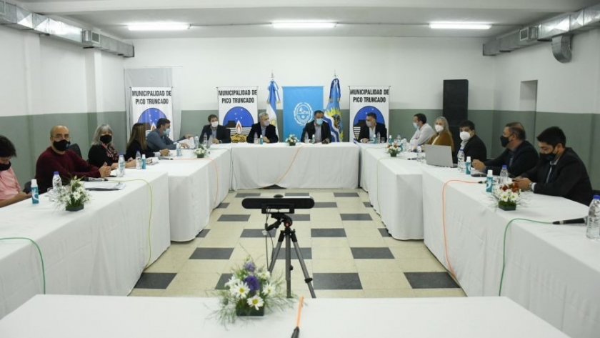 El Gobierno Provincial concreta agenda de trabajo en Pico Truncado