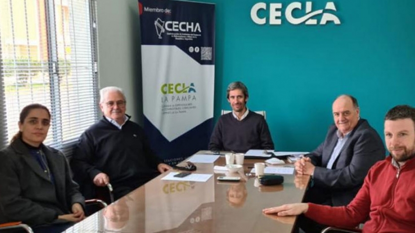 Reunión con integrantes de la Cámara de Expendedores de Combustible