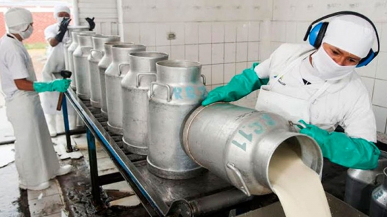<Industria láctea  al borde del colapso 