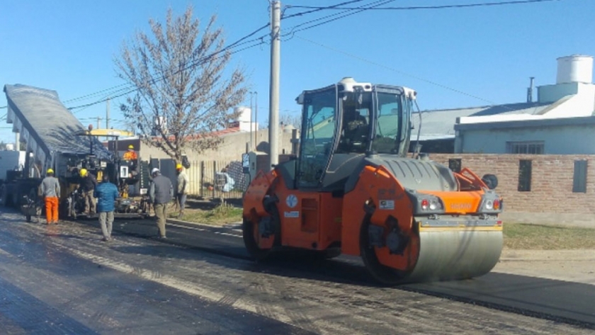 Obras de pavimentación en el Barrio San Cayetano