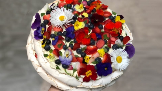 Argentina incorpora flores comestibles y maca andina al Código Alimentario para impulsar la innovación y la diversidad