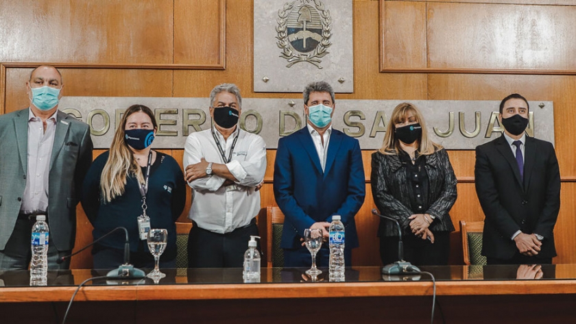 Uñac y De Pedro firmaron convenio para remodelar las instalaciones de Migraciones Delegación San Juan