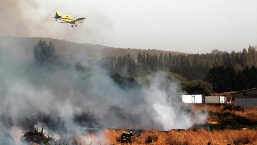 Emergencia ígnea en Río Negro: piden la absoluta colaboración de la población