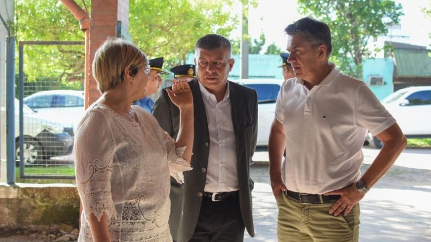 El gobierno provincial inició la instalación de equipos del Programa Vigía para garantizar en las escuelas