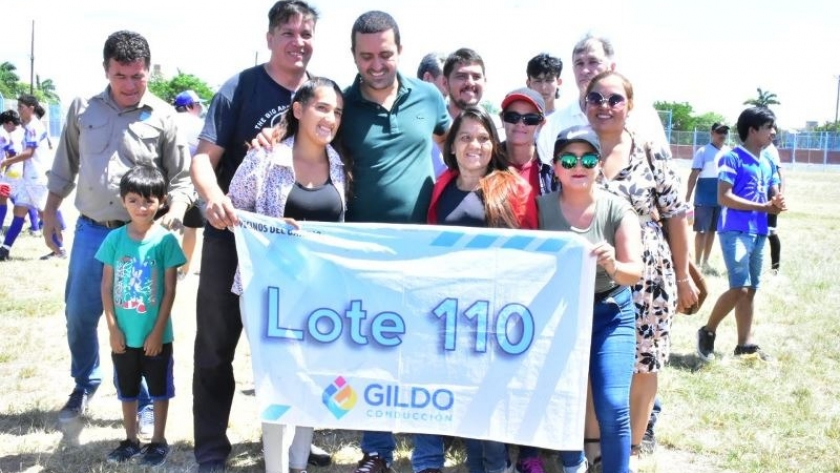 Eber Solís acompañó el torneo Internacional Hermandad