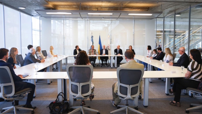Rodríguez Larreta se reunió con refugiados ucranianos