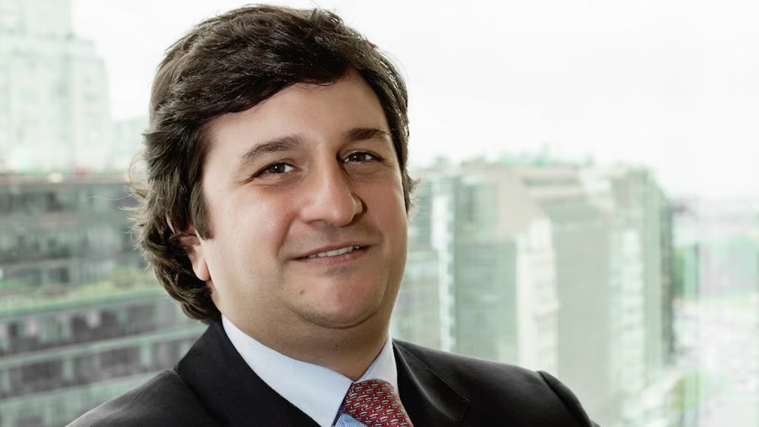 Grupo Albanesi fortalece su estructura financiera y extiende vencimientos hasta 2036