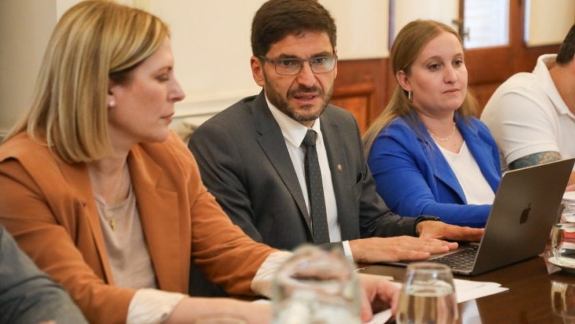 Tejeda: “El gabinete social dará una mirada estratégica para atender las necesidades de los santafesinos”