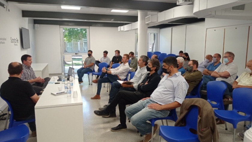 La Provincia propició un encuentro entre representantes de la firma INVAP y el Polo Tecnológico de Rosario