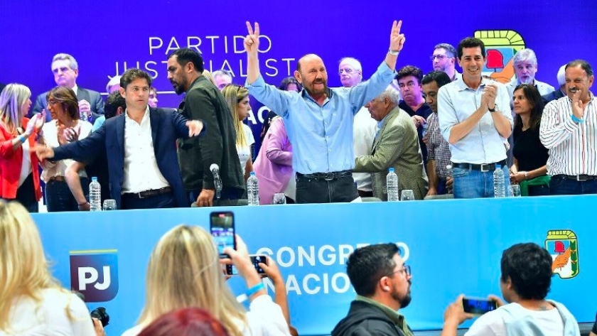 Gildo Insfrán, reelecto presidente del Congreso Nacional del PJ