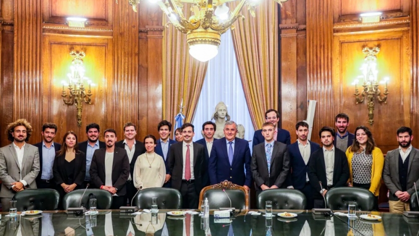 Morales, con la nueva generación de empresarios