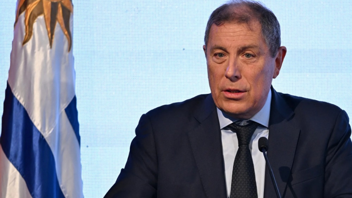 Uruguay extiende beneficios para comercios fronterizos con Argentina ante brecha de precios