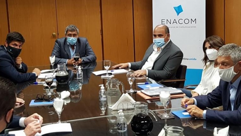 Manzur gestiona conectividad para todos los rincones de la provincia