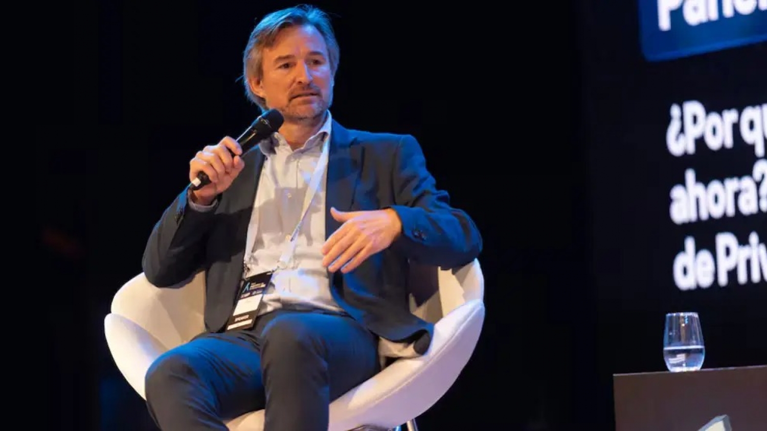 Pegasus explica por qué el capital llegará de forma gradual al país