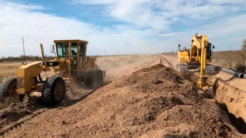 Mendoza construye acueductos para diversificar su producción