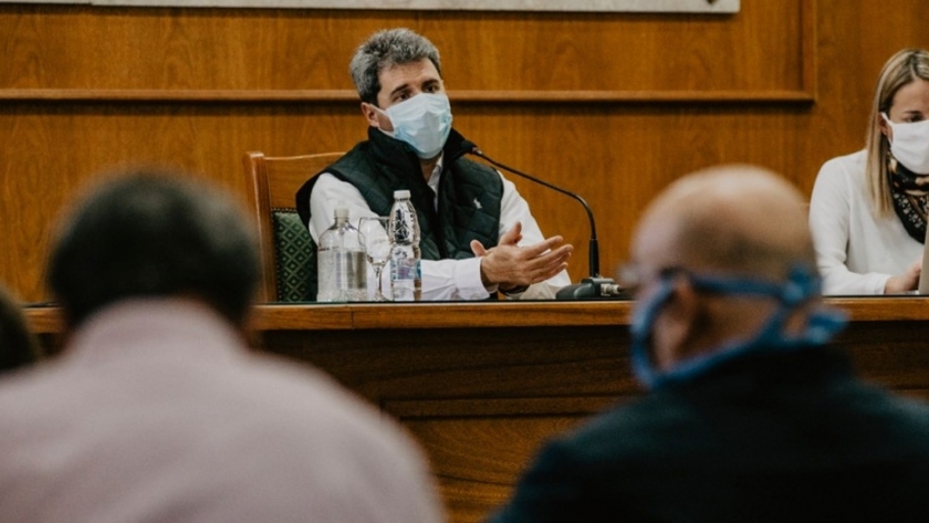 Sergio Uñac se reunió con los intendentes y anticipó que se permitirán nuevas actividades en la provincia