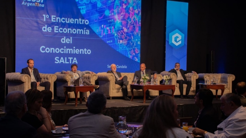 Arias expuso en el encuentro 