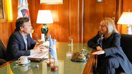 Alicia avanzó en acciones para fortalecer el transporte en Santa Cruz