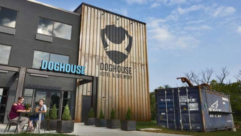 DogHouse: el novedoso y divertido hotel cervecero