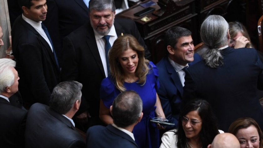 La senadora Zamora participó de la 142ª Asamblea Legislativa