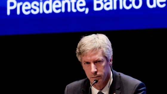 El Banco Central acuerda un préstamo de USD 2.000 millones con bancos internacionales y suma reservas