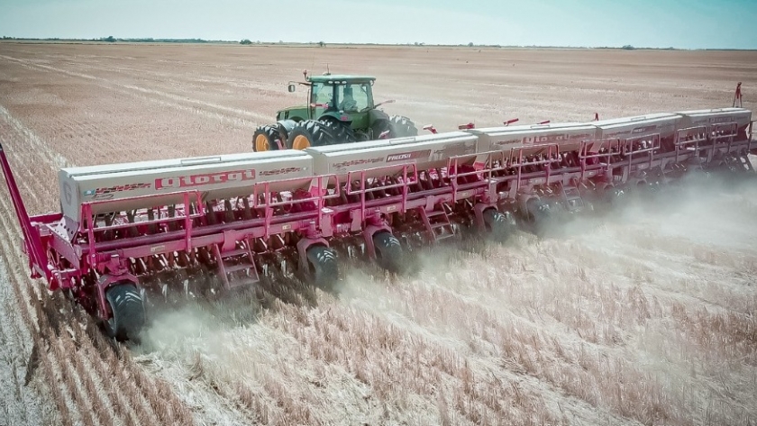 Fuerte caída en ventas de maquinaria agrícola en Argentina y Brasil, aunque con señales de recuperación