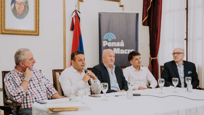 El gobernador anunció alícuota 0% en el impuesto sobre los ingresos brutos para los comercios que se sumen al Black Friday Mundial Maravilla del Mundo de Puerto Iguazú