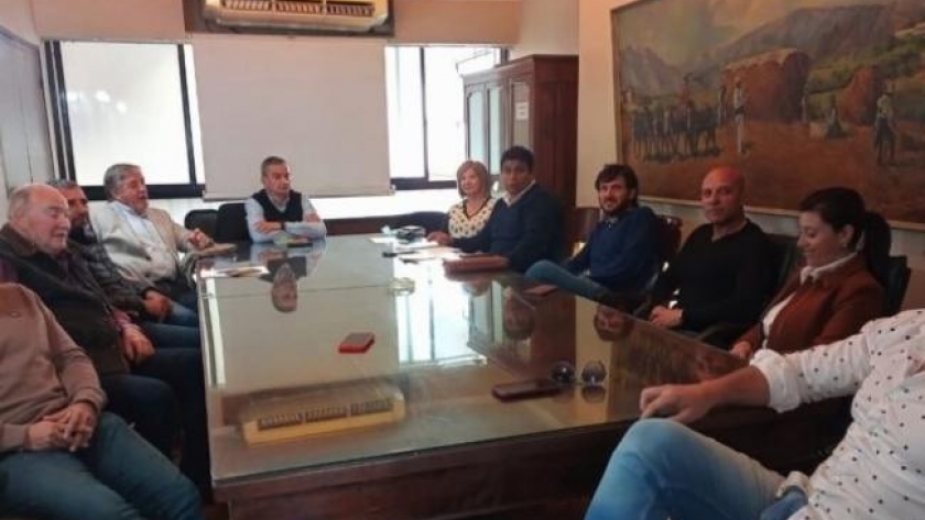 Frigoríficos: Avanzan gestiones para implementar la Ley de Troceo