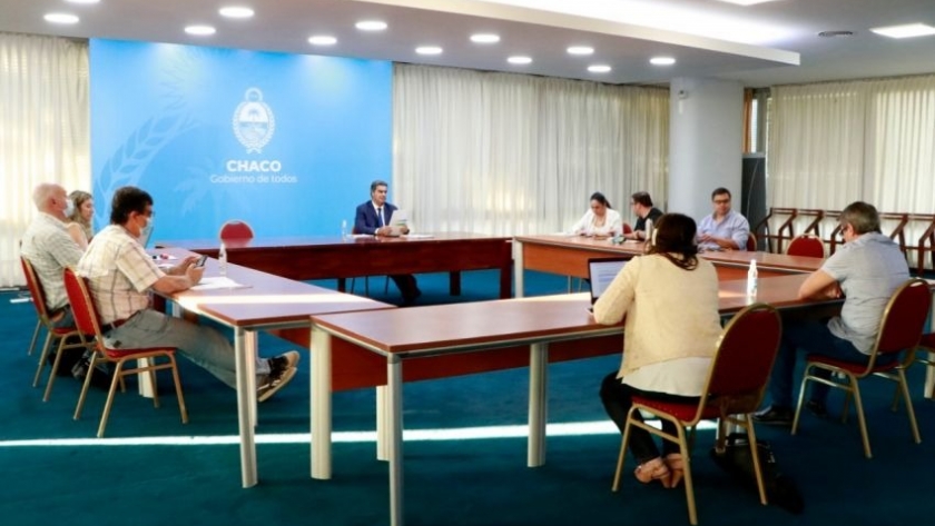 El Gobernador encabezó una reunión de trabajo para analizar obras prioritarias en la provincia