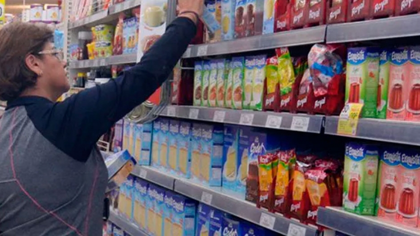 Supermercados deberán identificar alimentos que estén por vencer