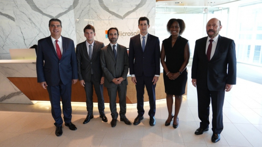 Misión EEUU: El gobernador participó de reunión con Microsoft y la USDA