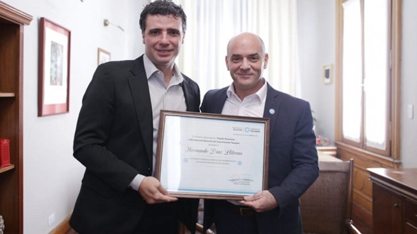 Lichtmajer otorgó el Orgullo tucumano a Hernando Díaz Lliteras