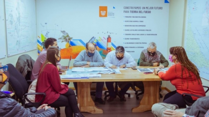 Se presentó a empresas turísticas el proyecto de obra del puerto comercial de Ushuaia