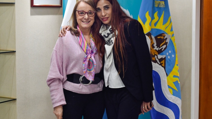 Alicia se reunió con integrantes de la agrupación HIJOS en Casa de Gobierno