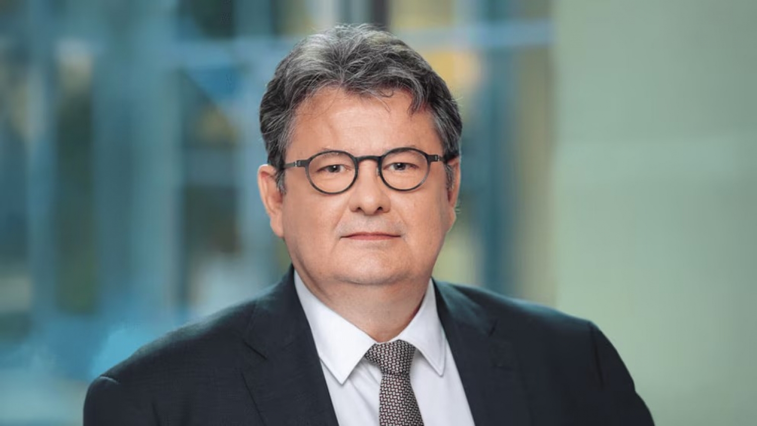 Carrefour frena la venta y apuesta a crecer en Argentina