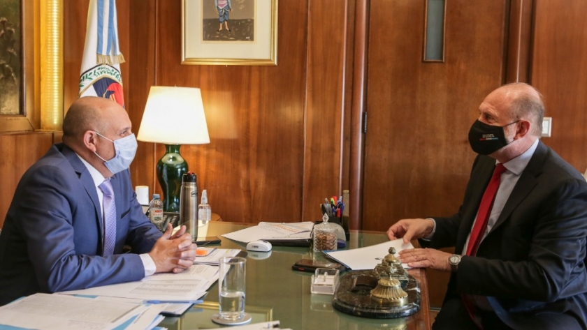 Agenda de trabajo entre el Ministro Guerrera y el Gobernador Perotti: obras en puertos, trenes de cercanía, mejoramiento de vías y terminales de ómnibus