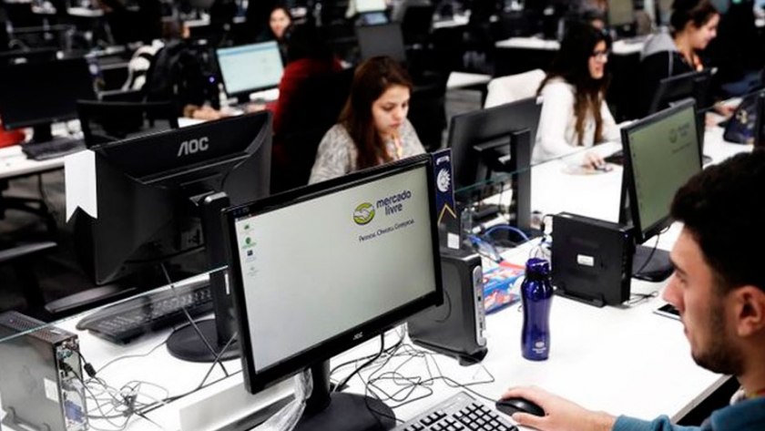 Eliminaron las retenciones a las exportaciones de servicios basados en el conocimiento