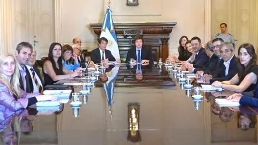 Ley ómnibus: los 139 artículos eliminados y 17 que fueron modificados tras la negociación con la oposición