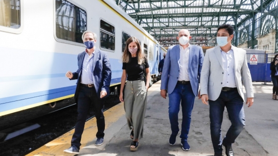 El ministro Guerrera en Mar del Plata: viajó en tren, recorrió controles viales del operativo Viajá Seguro y participó del ciclo 