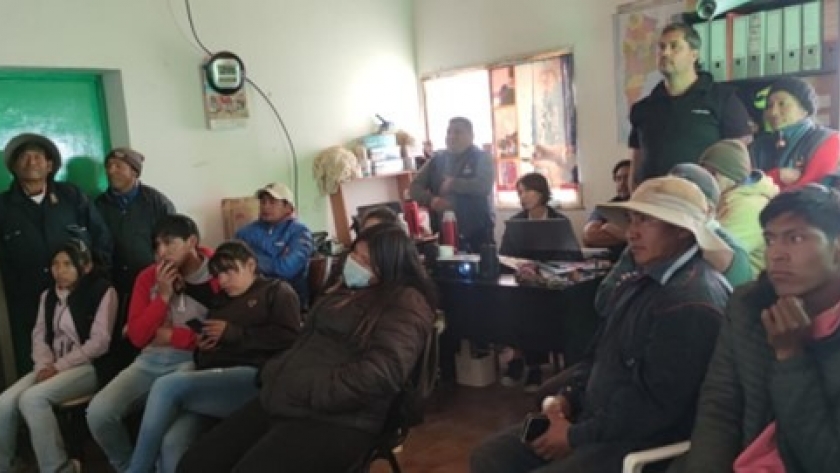 Charla sobre faena de llamas y especies menores en Jujuy