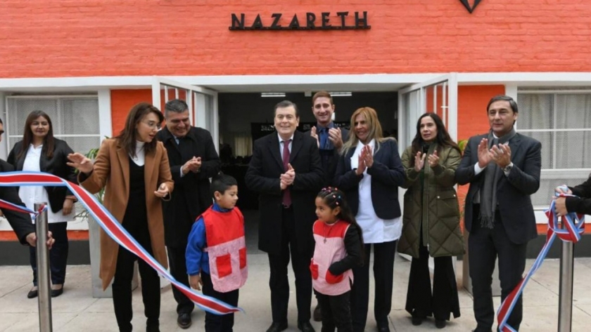 El mandatario provincial inauguró un renovado jardín de infantes en Quimilí