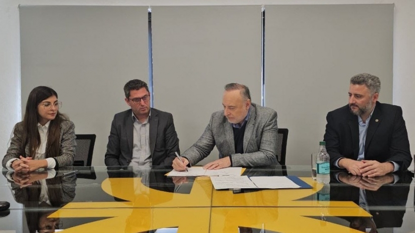 Córdoba y Misiones colaborarán en biotecnología y economía del conocimiento