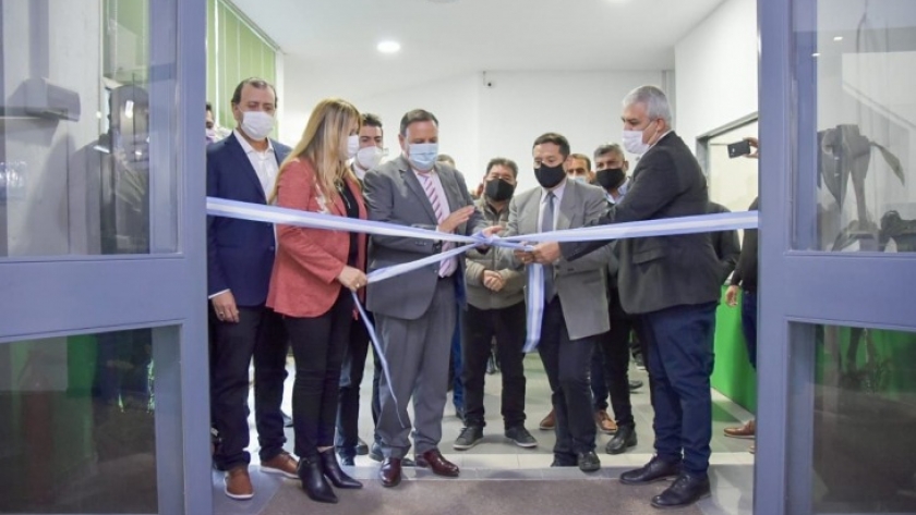 Quintela visitó AJALaR e inauguró refacciones