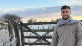 Del aula al campo: tiene 25 años y ya negocia tierras rurales