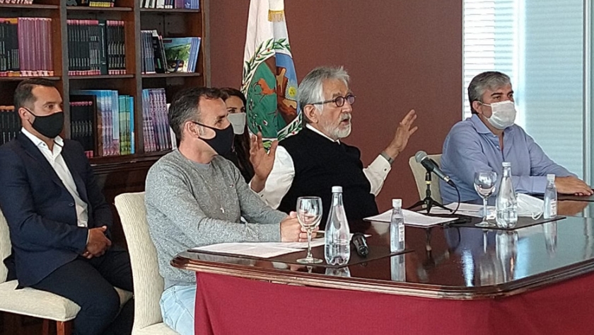 Nación, Provincia y Municipio: "Entre todos somos capaces de hacer un país distinto"