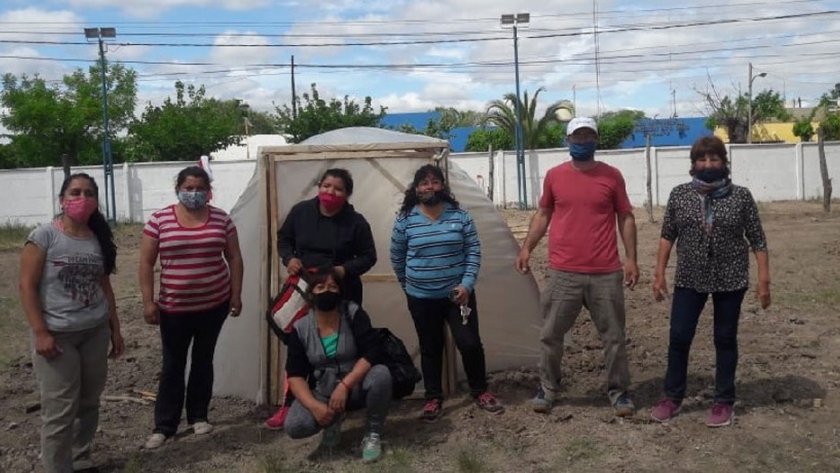 Familias de Belisle celebran contar con un espacio para sembrar y cosechar sus propios alimentos